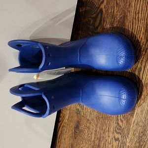 Blue croc rainboots c12